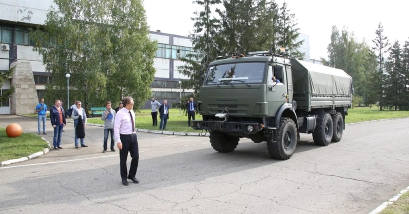 camion rusesc fara sofer