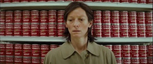 Tilda Swinton joacă rolul principal