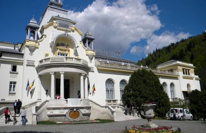 Salonul de carte va avea ca decor exclusivist Casino Sinaia. FOTO Adevărul Ploieşti