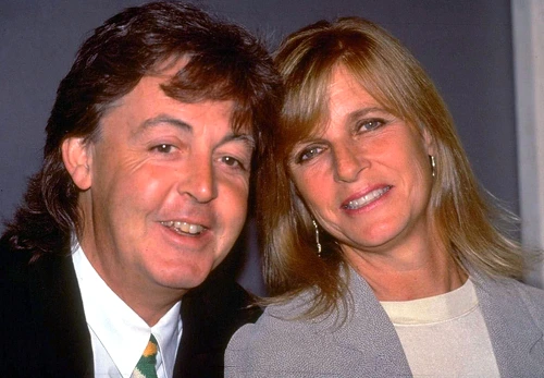 Paul McCartney și-a văzut soția decedată și reîncarnată într-o veverițăFoto Getty Images