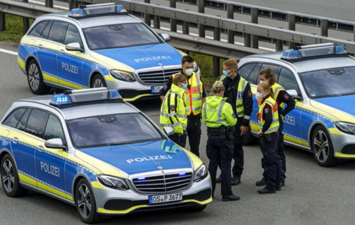Românii au șocat polițiștii germani cu escrocheria lor. Foto: captură observatornews.ro