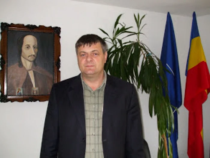Marin Nicola revine în funcţia de primar al comunei Horea