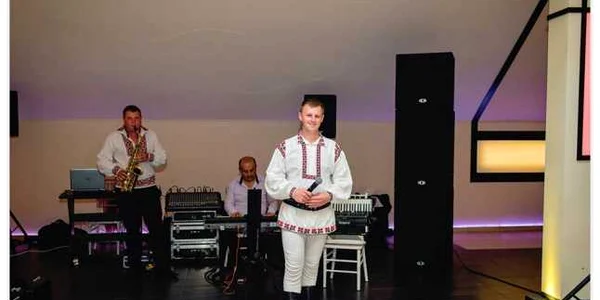 adrian dansuri