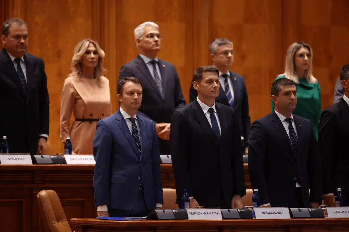 membri ai parlamentului in parlament
