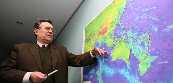 Mărmureanu dă asigurări că România nu se va clătina.