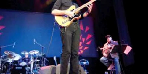 Mike Stern:„În România se cântă un jazz foarte bun“