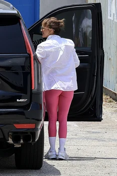 Jennifer Lopez, Profimedia