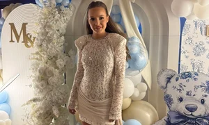 A doua rochie purtata de Mara Boglea, sursa foto Facebook jpg