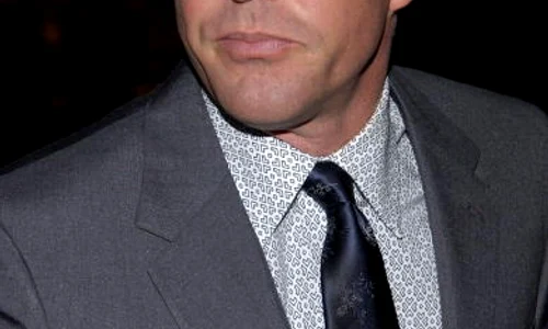 Dennis Quaid Attends 2002 New York Film Critics Circle 68th Annual Awards Dinner jpeg