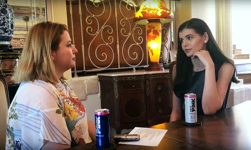 interviu cu Monica Gabor in Malibu, Los Angeles jpeg