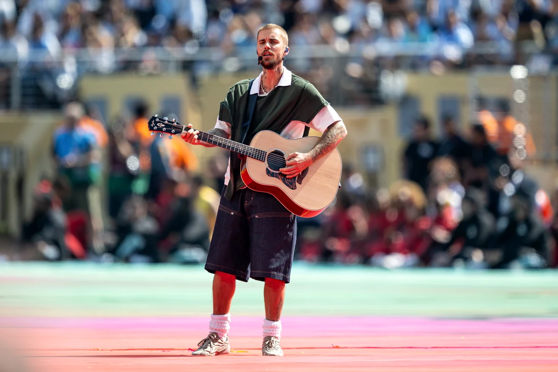 Vedete la Cupa Mondială FIFA (1) jpg