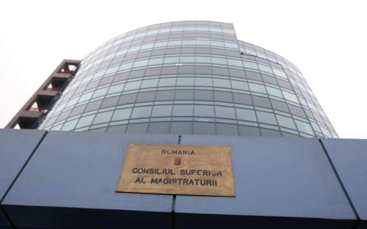 Președintele Klaus Iohannis va prezida ședința de marți a CSM