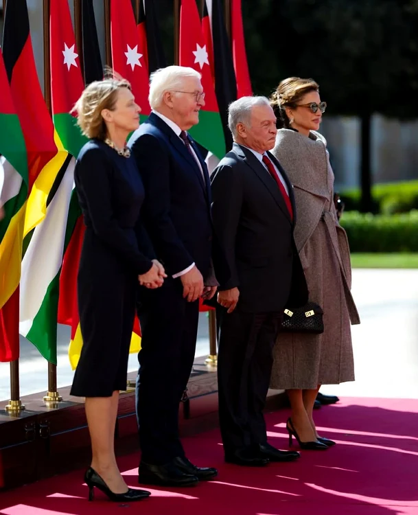 Rania, 18 februarie, Instagram (2) jfif