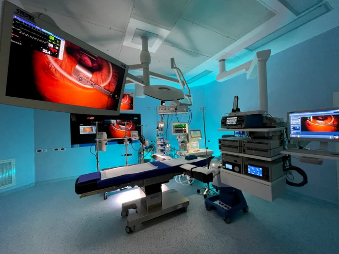 Primul bloc operator complet digitalizat SANADOR 