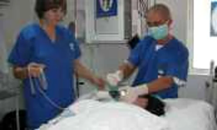 Tânăra este sub supraveghere medicală
