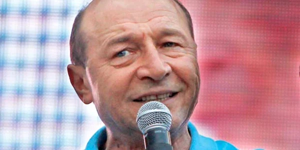 Duminică românii vor hotărî dacă Traian Băsescu rămâne președinte
