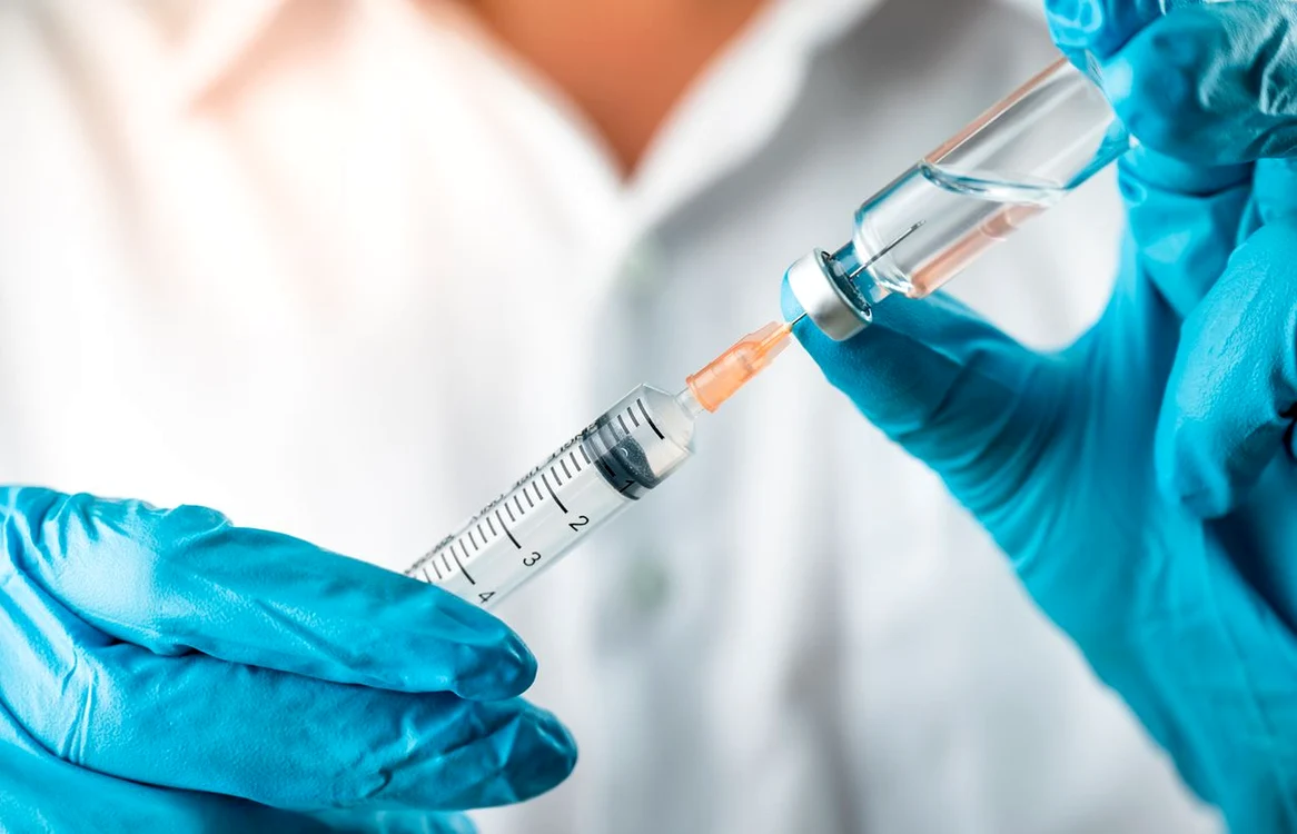 
    2 constanțeni s-au infectat cu noul coronavirus și au murit, deși fuseseră vaccinați Sursă foto: Shutterstock  