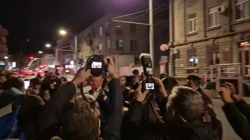 Blocul prorus Patriotic protestează în fața autorității electorale de la Chișinău. Printre participanți, socialistul Igor Dodon