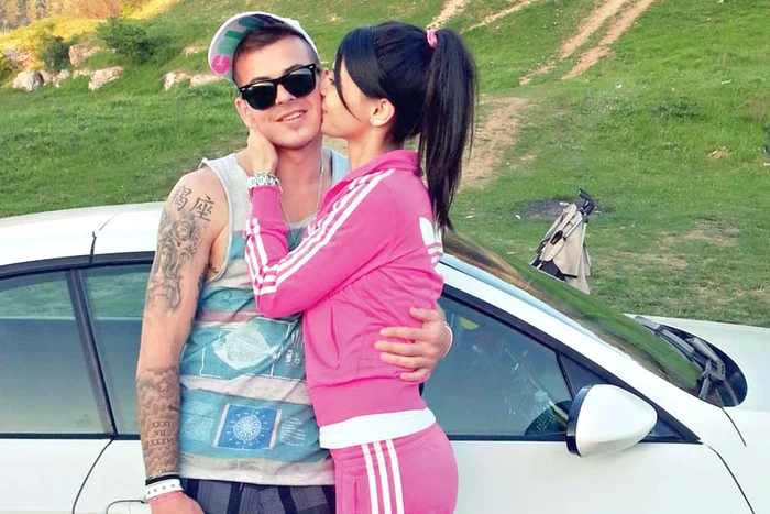 Adversarii îi iau cu greu mingea jucătorului legitimat la Viitorul (Foto: Mediafax)