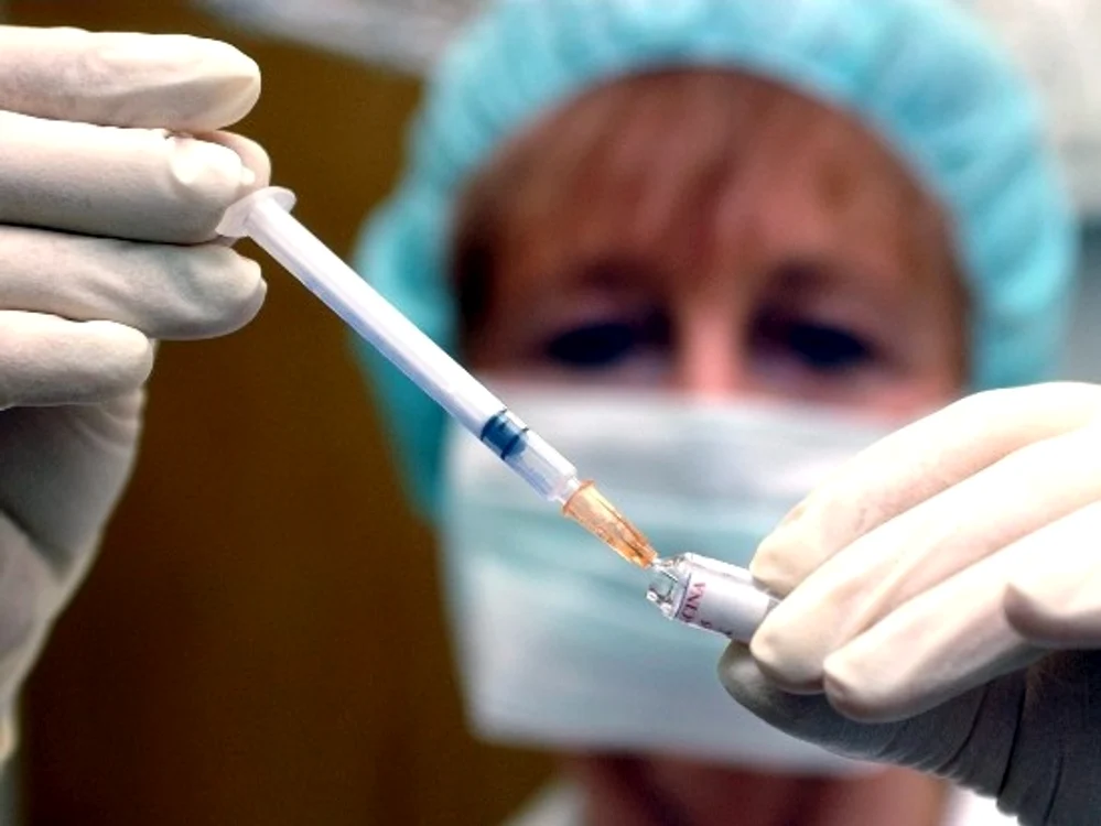 
    Italia: 48 de milioane de doze de vaccin pentru gripa porcină  