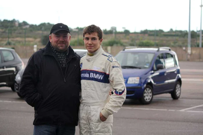 Mihnea Ştefan alături de tatăl său - susţinător şi finanţator