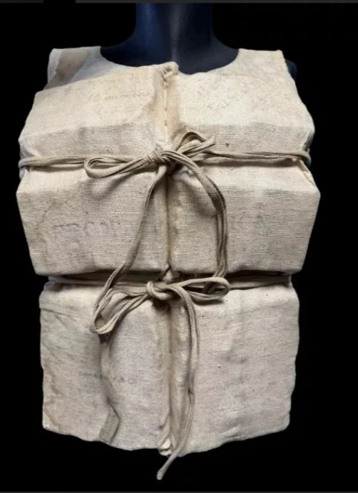 Vesta unui supravieţuitor de pe Titanic, scoasă la vânzare la o licitaţie rară