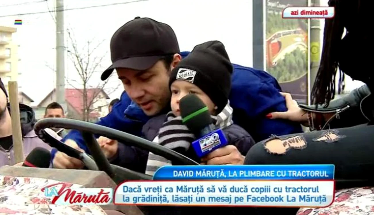 Cătălin Măruţă, la plimbare cu tractorul