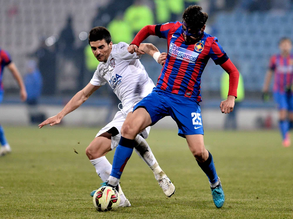 Niculae a ieşit învingător din duelul cu Rusescu, scor 1-0 pentru Rapid
