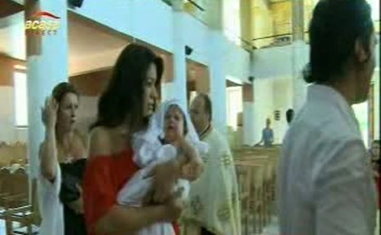 Pepe şi Raluca au botezat-o pe nepoţica lui Cornel Păsat (Foto: captură video Acasă TV)