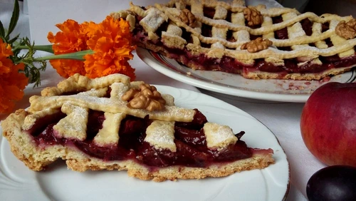 tarta cu prune jpeg