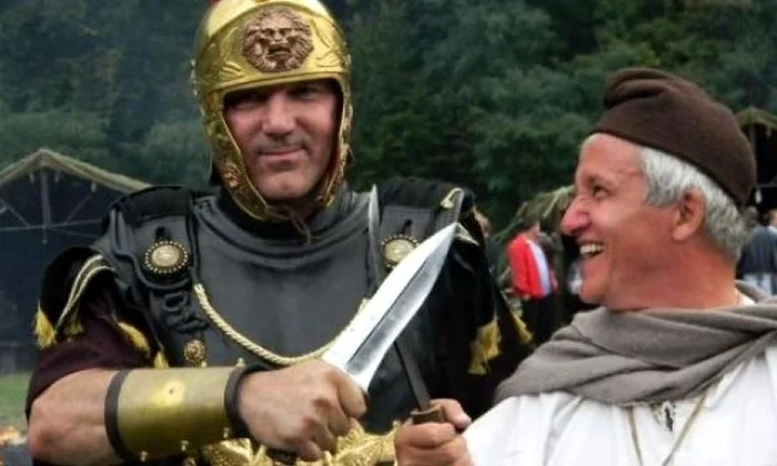 Războiele daco romane reconstituite pe platoul de lângă cetatea Costeşti jpeg