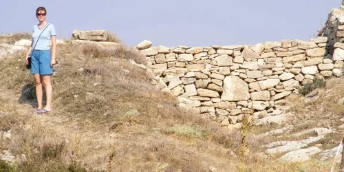 Intrarea din cetatea geto-dacică de la Gruiul Dării sec 1 e.n.