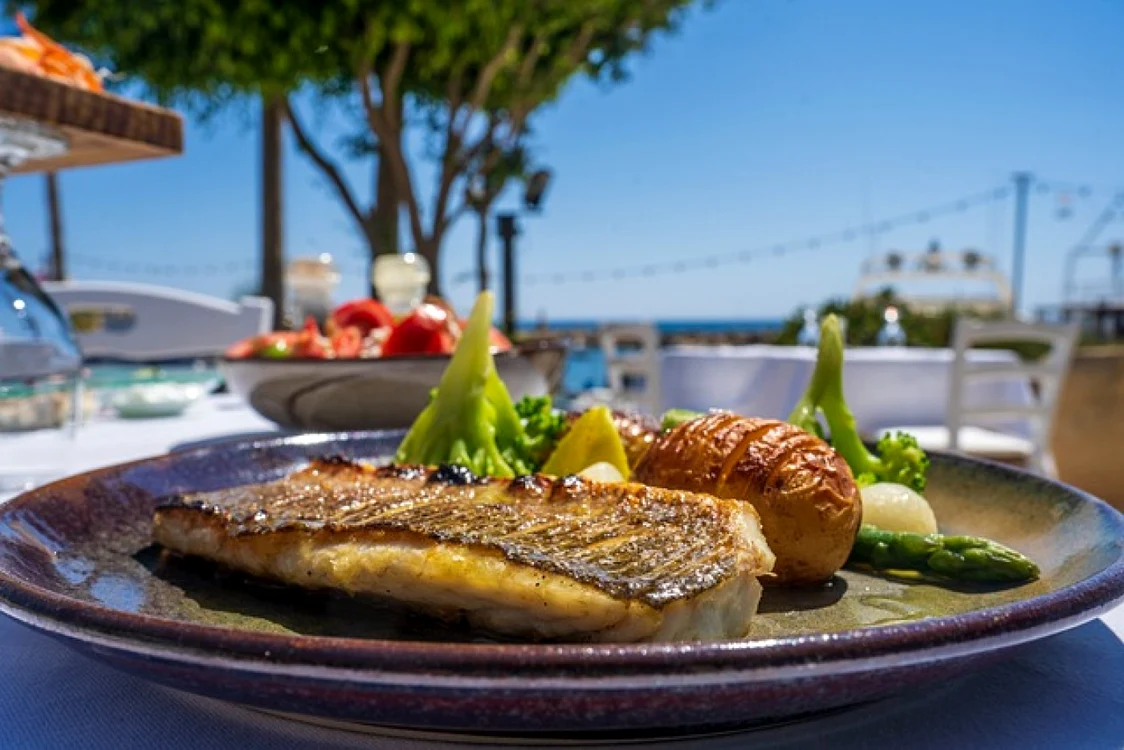 Grecia este cunoscută pentru delicatesele din peşte şi fructe de mare. FOTO: Pixabay.com/Nicholas_Demetriades