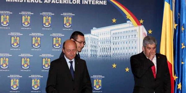Traian Basescu cu Victor Ponta si Gabriel Oprea FOTO Mediafax