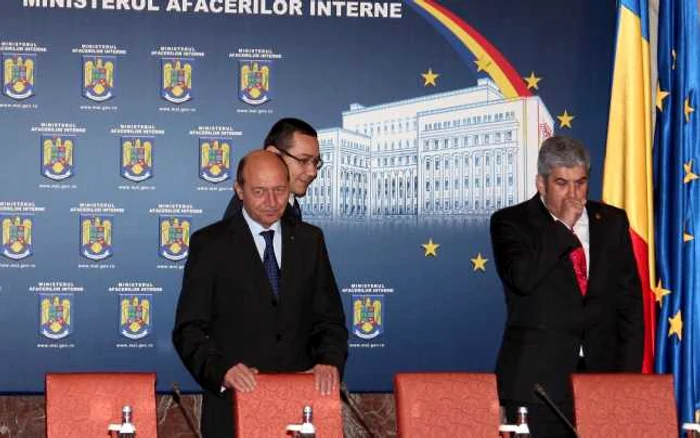 Traian Băsescu, Victor Ponta şi Gabriel Oprea. FOTO Mediafax