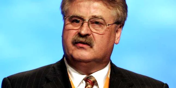 Elmar Brok