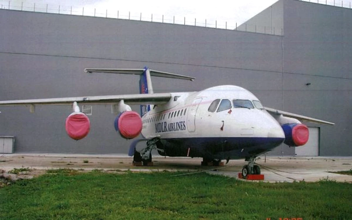 
    Avionul a stat în hangarele Aerostar timp de șase ani  