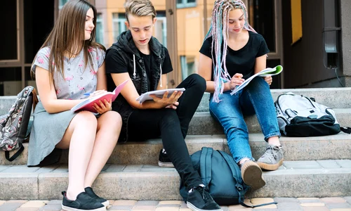 Studenti Foto Freepik com jpg