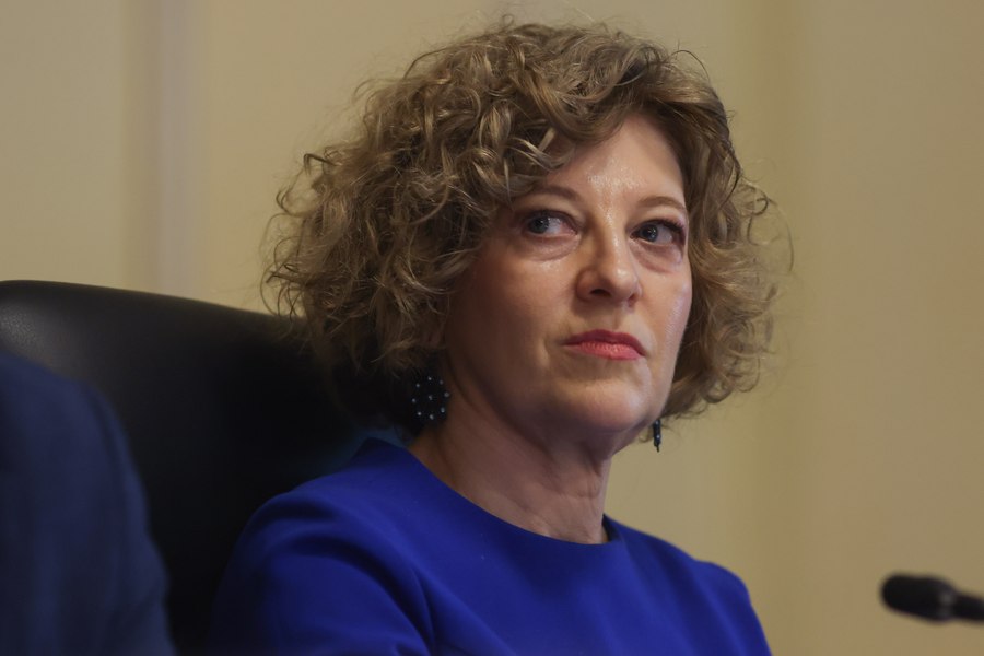 „Și eu sunt revoltată!”. Oana Gheorghiu, mesaj tranșant după alegerea între două rele: „PSD să aducă laptele și mierea pe care le-a promis”
