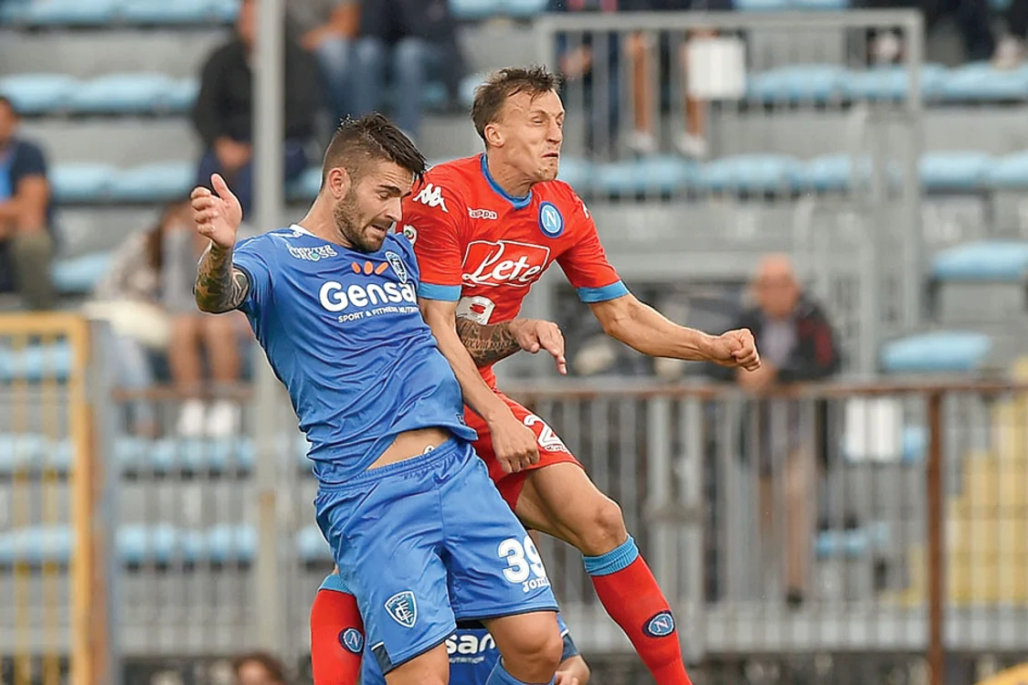 
    Fundaşul român a fost printre cei mai buni în Napoli- Midtjylland, 4-1Foto: GettyImages  