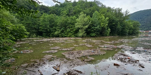 Valea Cernei și Cernișoarei, după inundatii  Foto Daniel Guță ADEVĂRUL (82) jpg