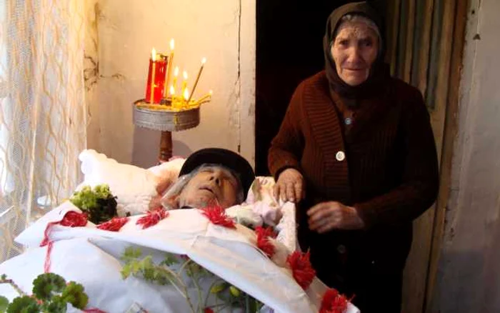 Maria Rambela îşi plânge fiul omorât în condiţii misterioase