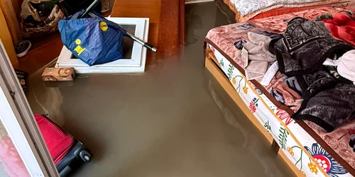 Inundații în județul Caraș Severin Foto ISU Caraș Severin jpg