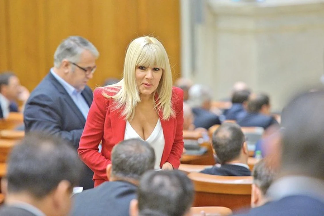 Reprezentanţii PSD au stabilit ca reţinerea şi arestarea Elenei Udrea să se voteze la pachet