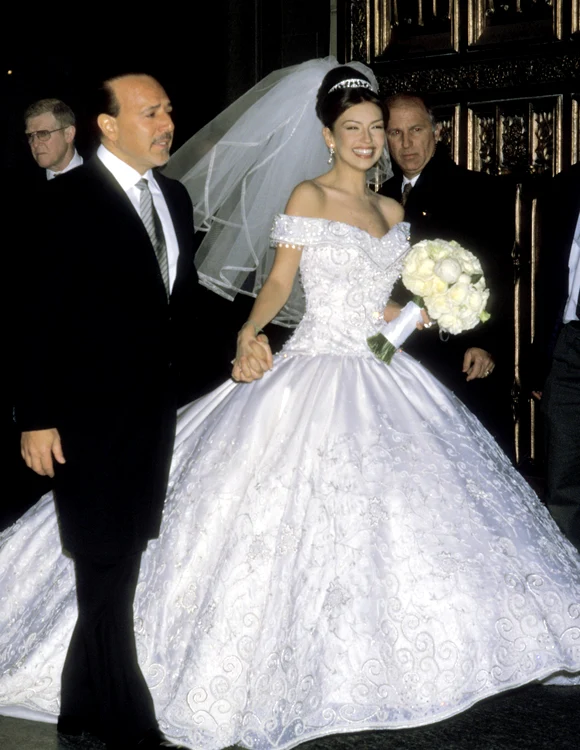 Thalia la nunta ei cu soțul GettyImages 107230575 jpg
