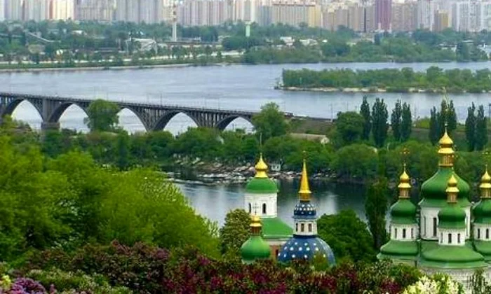 Ucraina, identitate naţionalã şi rãzboi istoriografic jpeg