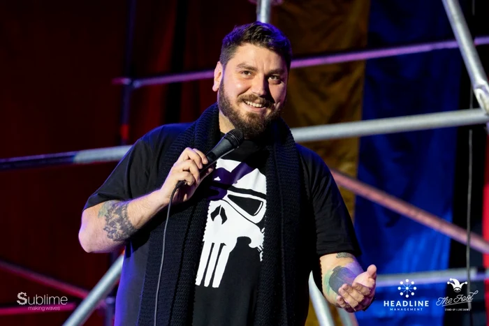 Comediantul Micutzu a urcat pe scena Filarmonicii Banatul unde a pus să cânte manele şi a înjurat FOTO Facebook