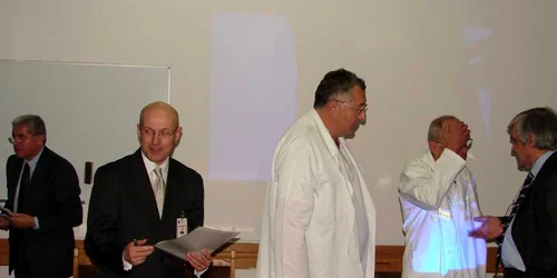 Tudor Simionescu (stânga) şi Traian Scridon (dreapta)