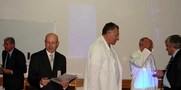 Tudor Simionescu (stânga) şi Traian Scridon (dreapta)