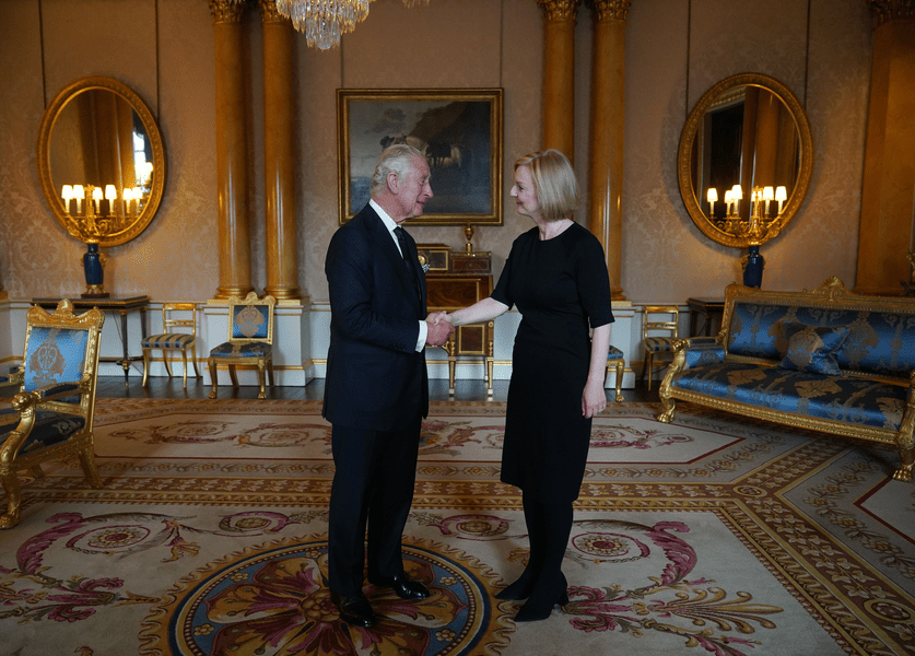 Regele Charles, discuție cu premierul Liz Truss după moartea reginei: „A fost momentul de care mă temeam” VIDEO